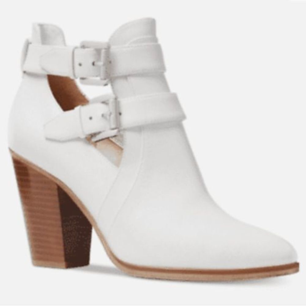 NEW WITH BOX & Gift Box- Michael Kors Walden Bootie Optic White 9